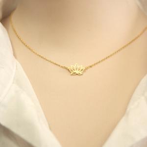 Lotus Flower Necklace In Gold